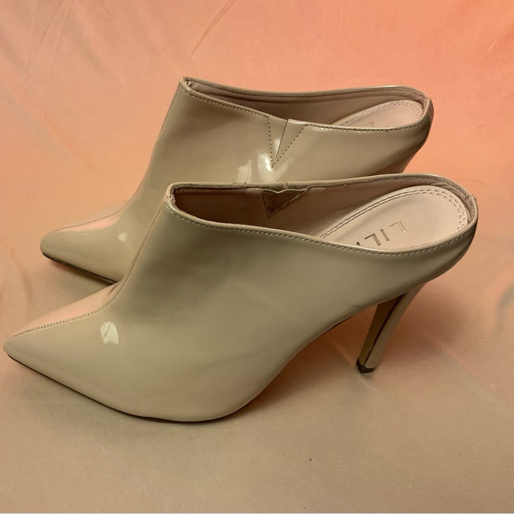 Liliana Glossy Beige Ankle Booties